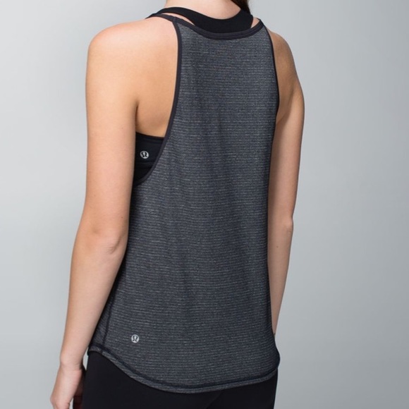 Lululemon Citta Singlet tank in Heathered Black - Picture 3 of 5